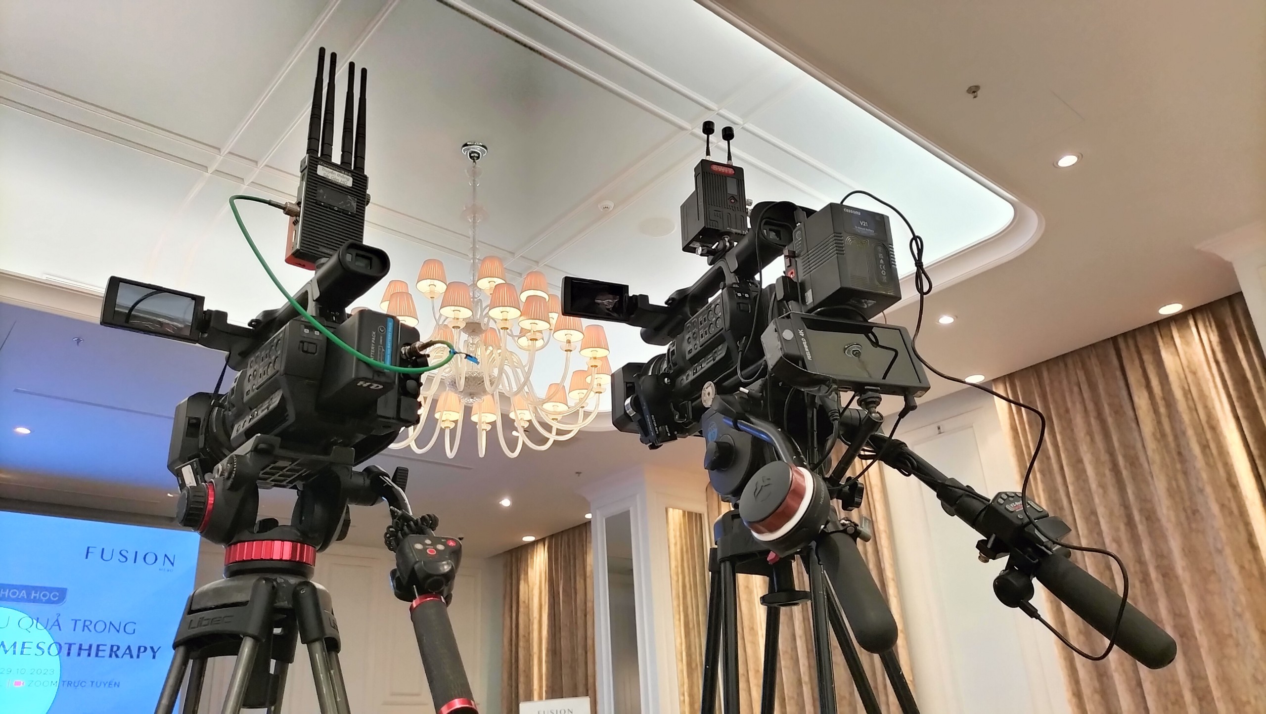 Quay Phim Hội Thảo